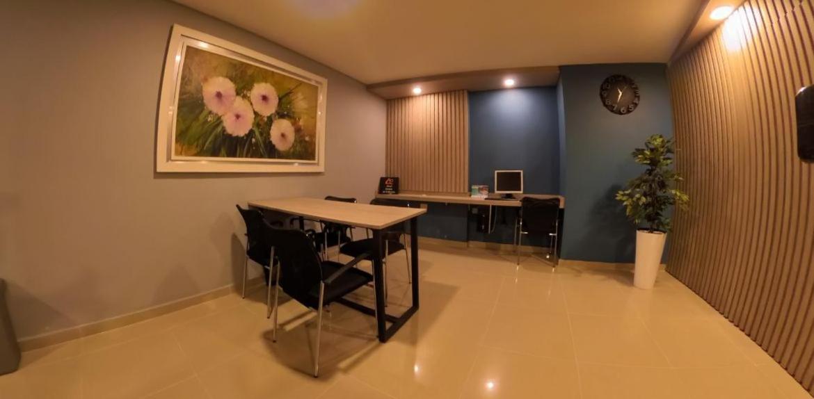 Hotel Quinta De Cabecera Bucaramanga Kültér fotó